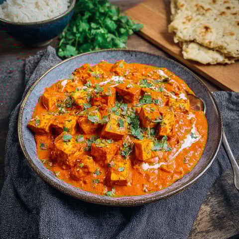 A bowl of tofu tikka masala.